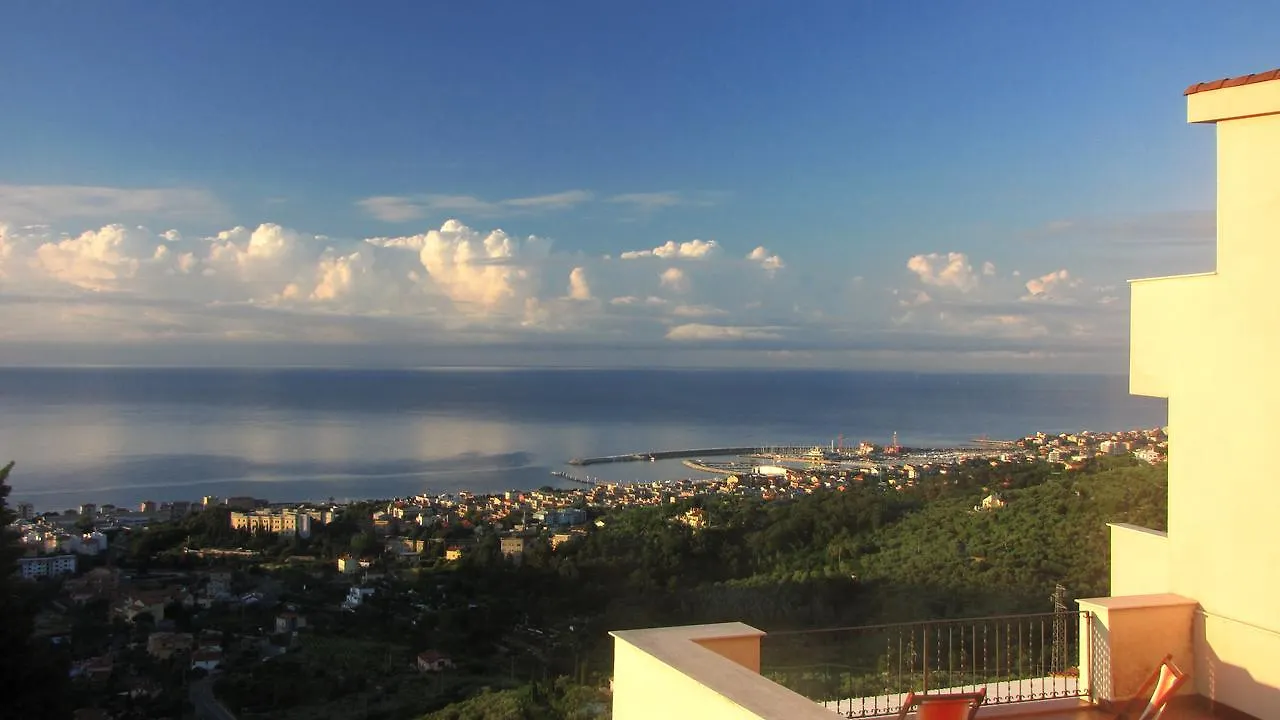 Hotel Ca' Ligure 피에트라리구레
